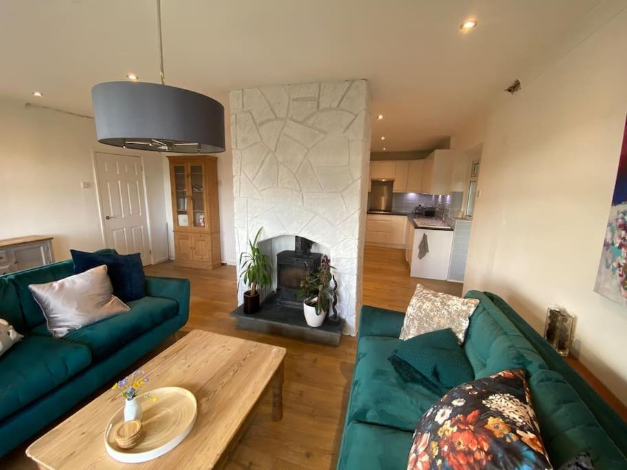 Вилла The Crest Hillside Retreat With Hot Tub Abertillery Экстерьер фото