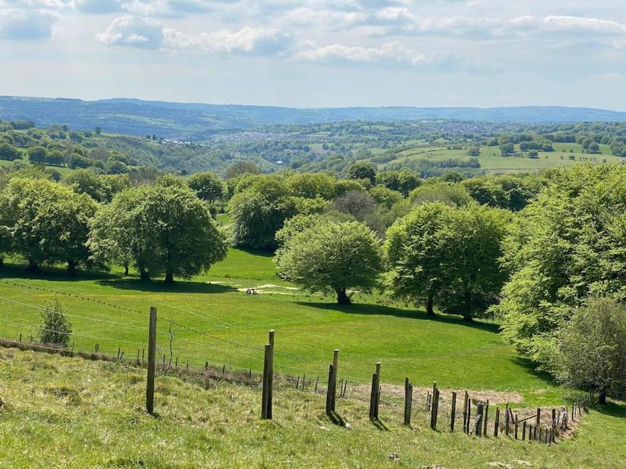 Вилла The Crest Hillside Retreat With Hot Tub Abertillery Экстерьер фото