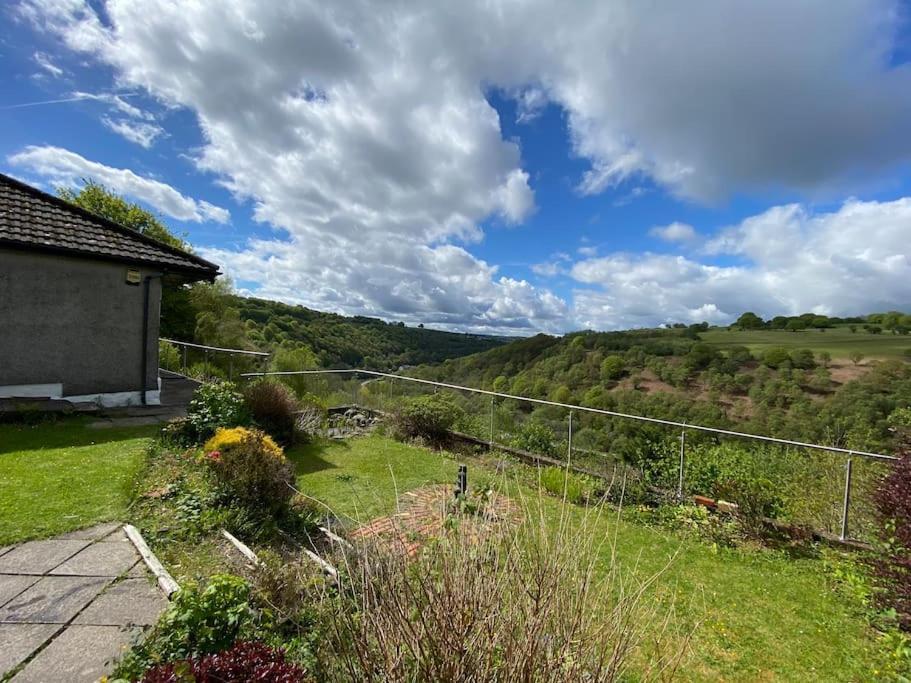 Вилла The Crest Hillside Retreat With Hot Tub Abertillery Экстерьер фото